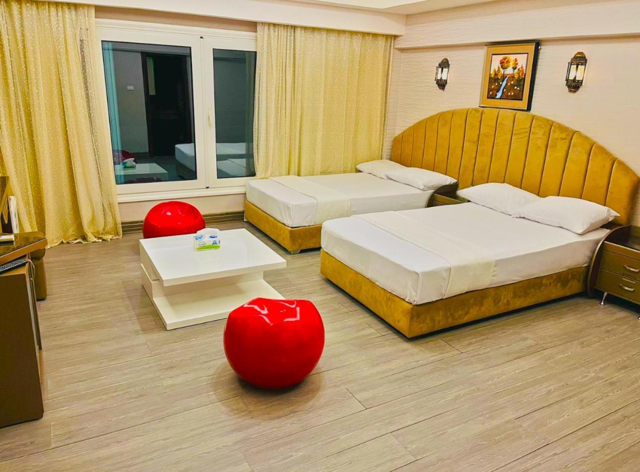 Luxury Seafront Pool Villa - 3 Stories & Roof Floor - All Master Bedrooms ฮูร์กาดา ภายนอก รูปภาพ